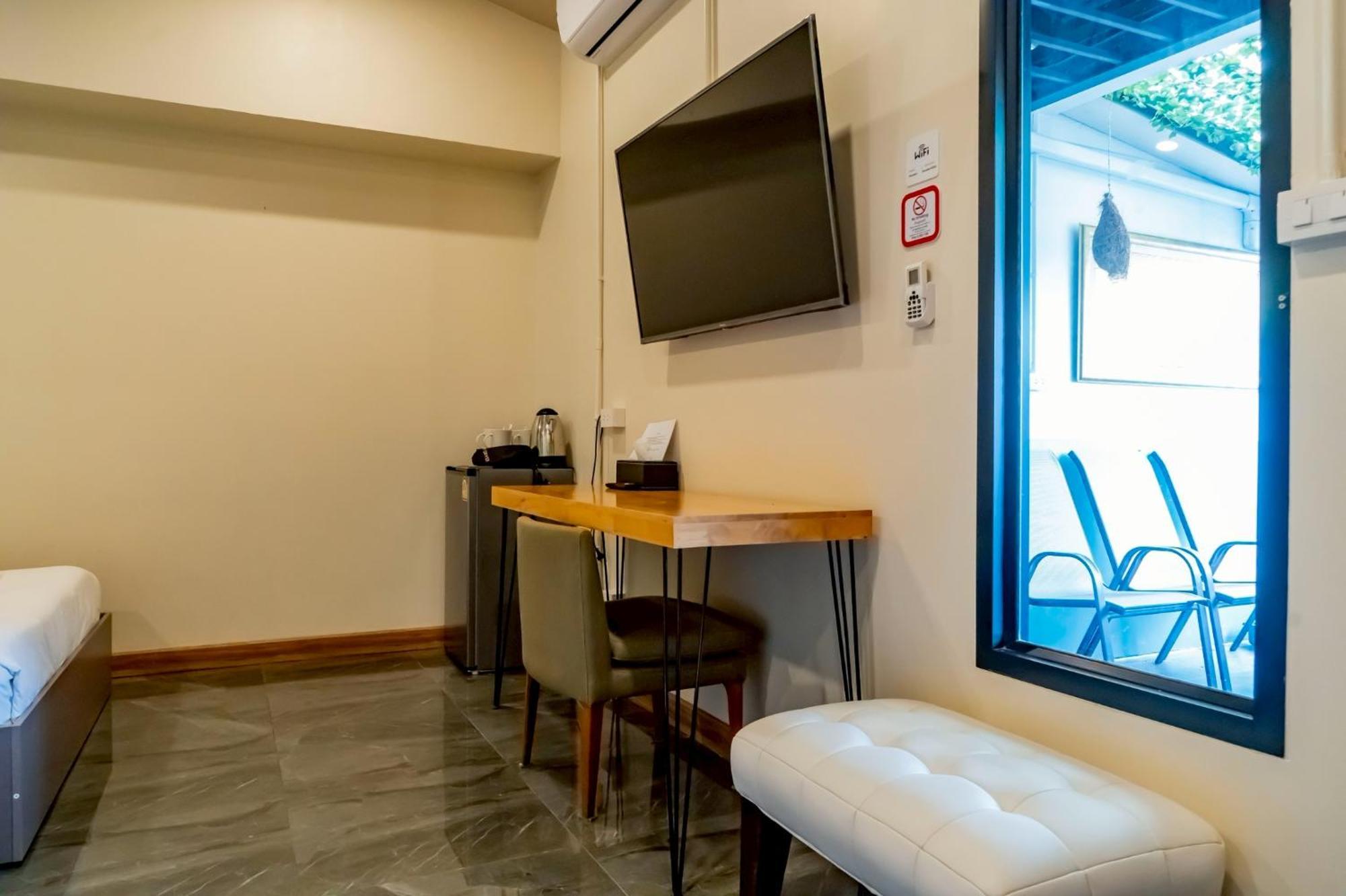 Ployburi Boutique Hotel Chanthaburi Exterior photo