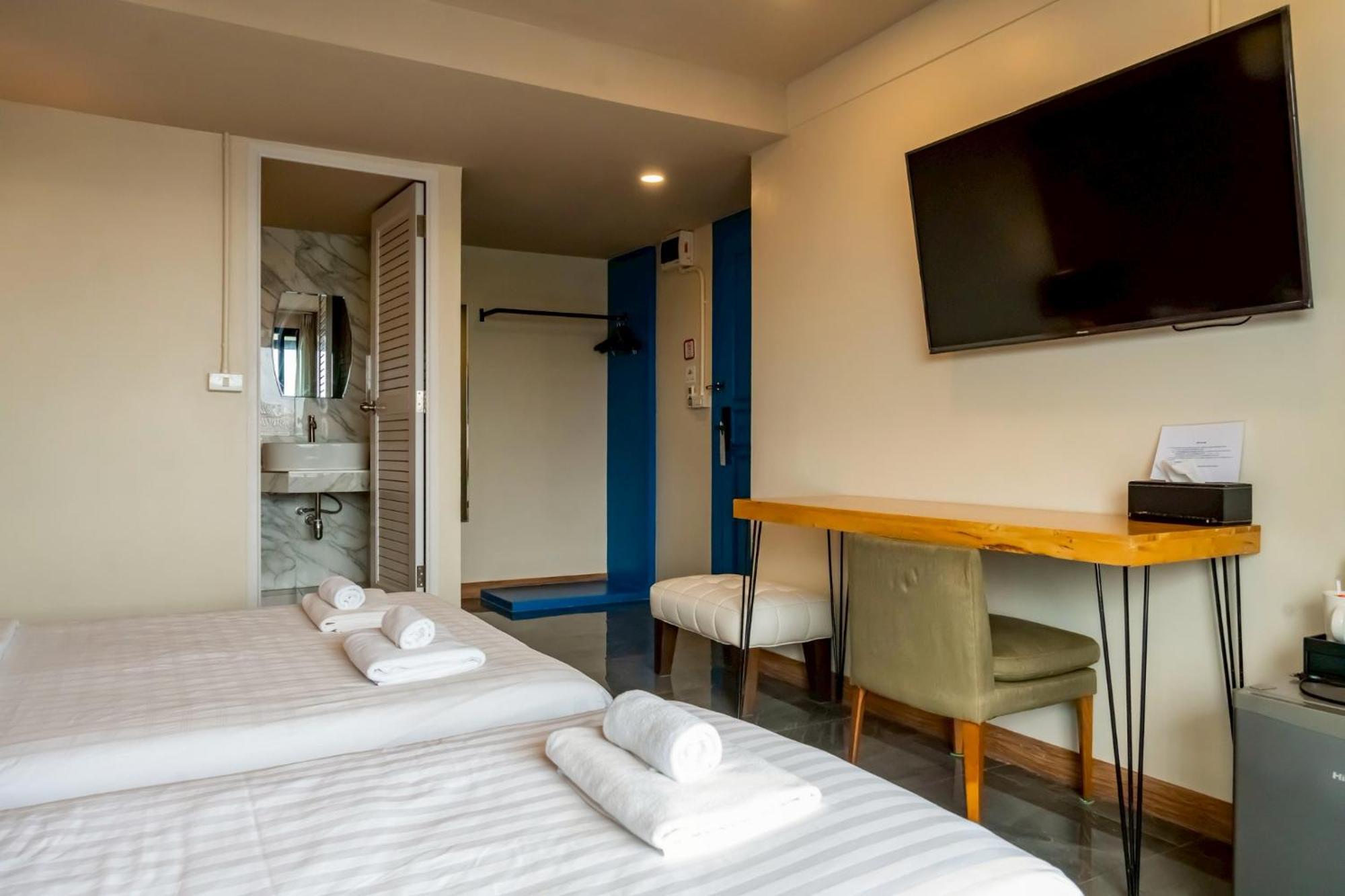 Ployburi Boutique Hotel Chanthaburi Exterior photo