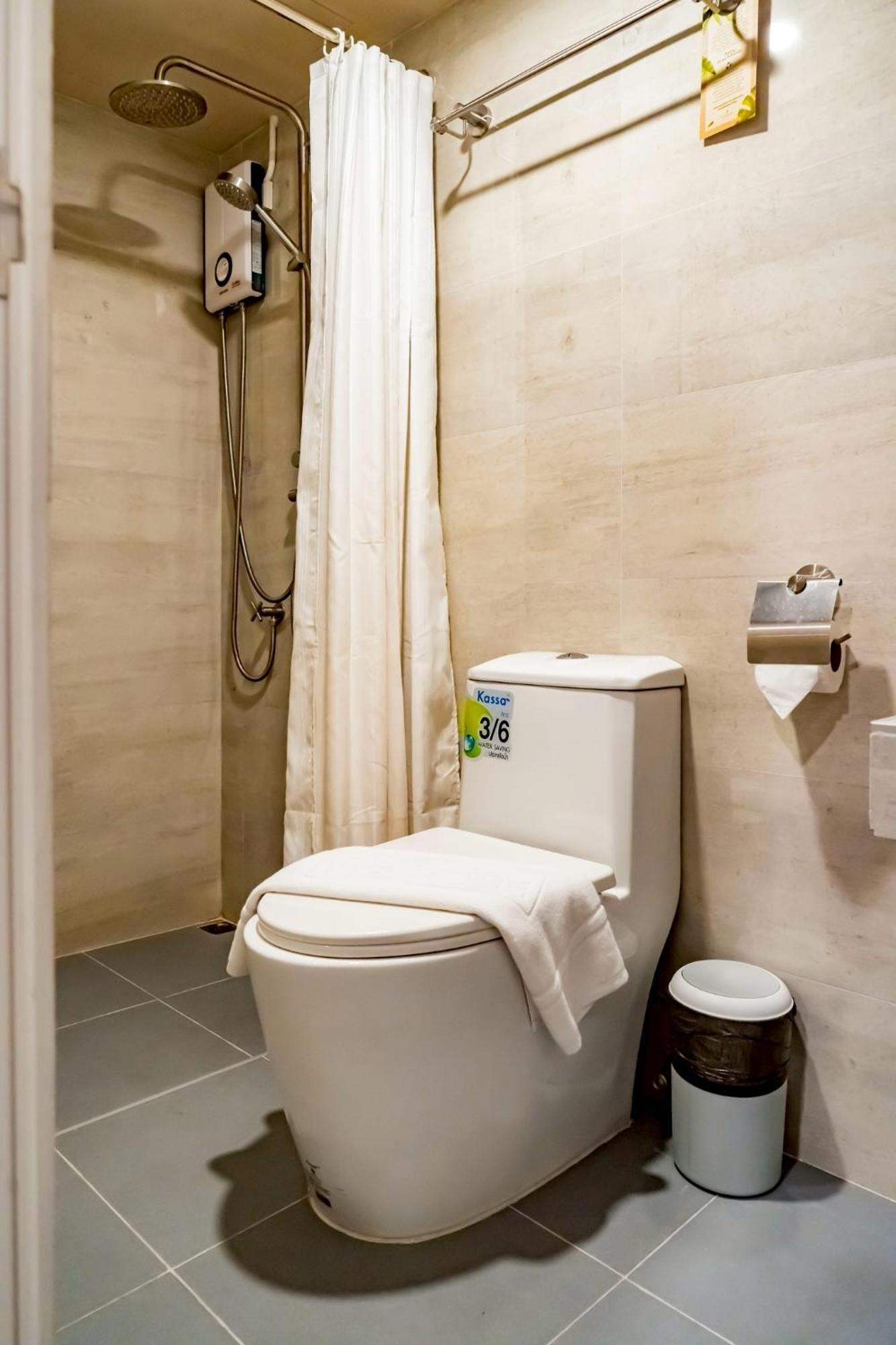 Ployburi Boutique Hotel Chanthaburi Exterior photo